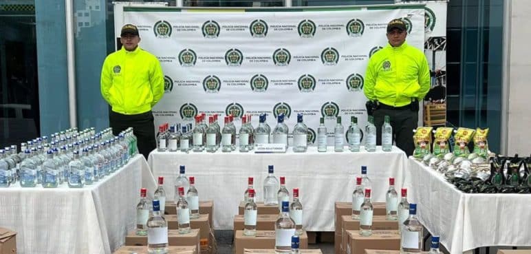 Incautan más de 1.300 botellas de alcohol adulterado en el oriente de Cali