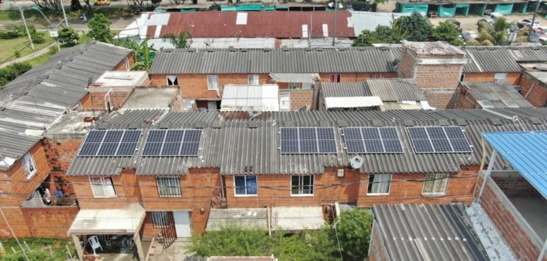Hogares sostenibles: Más de 2 mil casas de Cali tendrán paneles solares