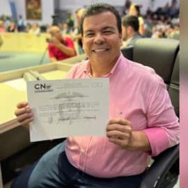 "Trabajaremos por Cali": Roberto Ortiz recibió su credencial como concejal