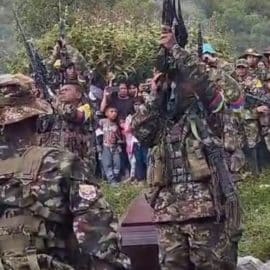 Con 'honores' fue sepultado jefe guerrillero en las montañas de Silvia, Cauca