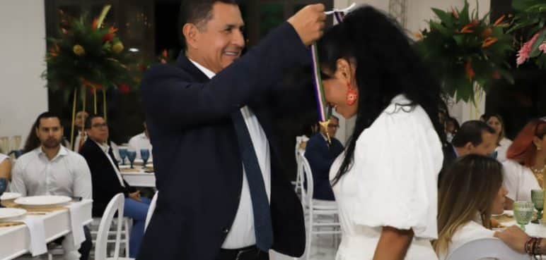 Gabinete distrital fue exaltado con la medalla al mérito cívico Santiago de Cali