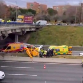 Video: Helicóptero se estrelló en plena autopista y dejó tres personas heridas