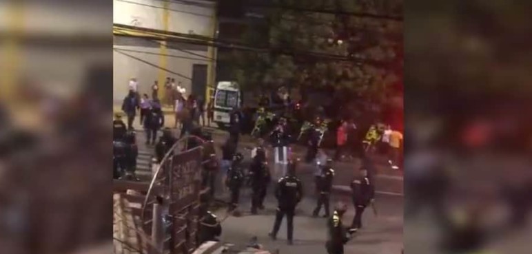 Operativos de tránsito terminaron en fuertes disturbios en el barrio Manuela Beltrán