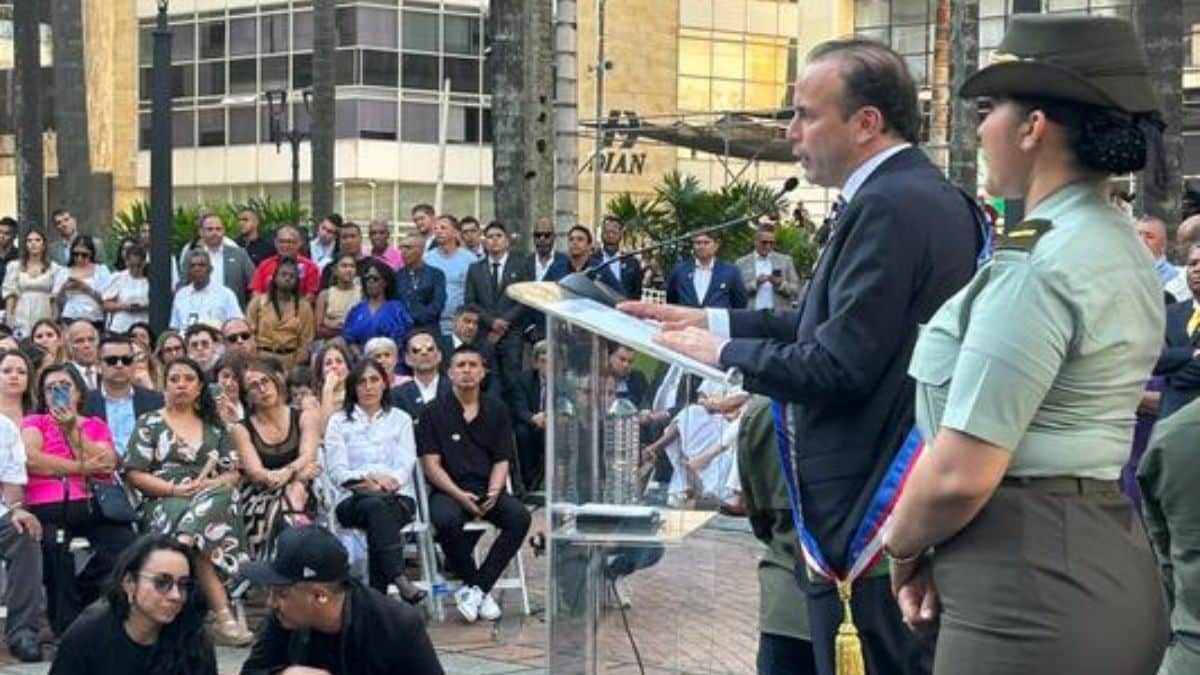 Alejandro Eder denunció que no dejaron recursos para comedores comunitarios y el PAE