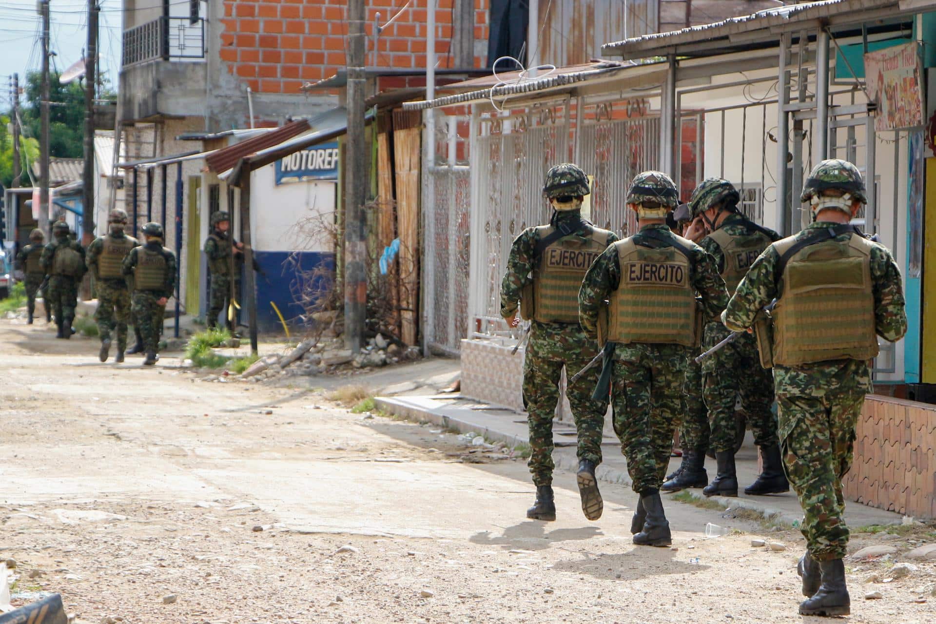 Ejército rescató a menores que habían sido reclutados por disidencias de las Farc en el Meta