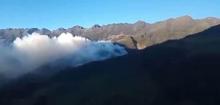 Grave incendio forestal en zona montañosa de Pradera, Valle