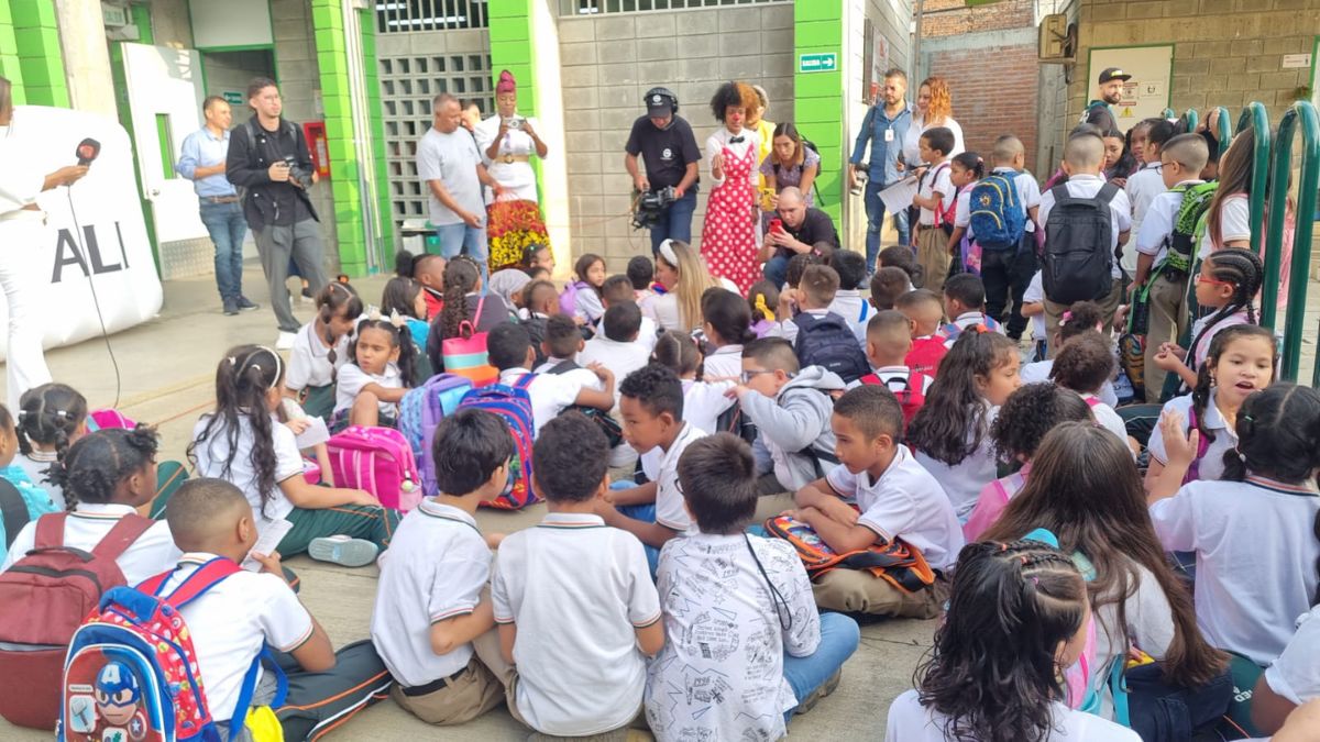 Así fue el regreso a clase en las instituciones educativas oficiales de Cali