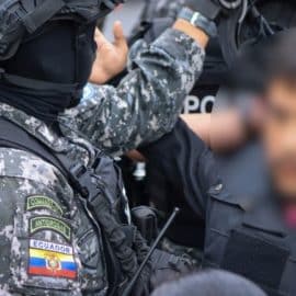 Ecuador entrega a Colombia un supuesto líder del cartel del Norte del Valle