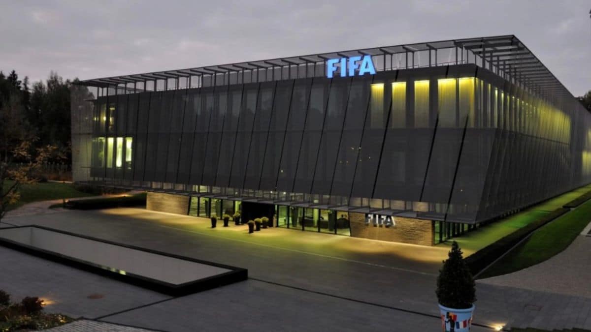 Garantías en el fútbol mundial: la FIFA estrenará banco