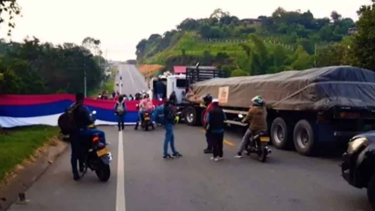 Logran acuerdo para desbloquear la vía Panamericana en el Cauca