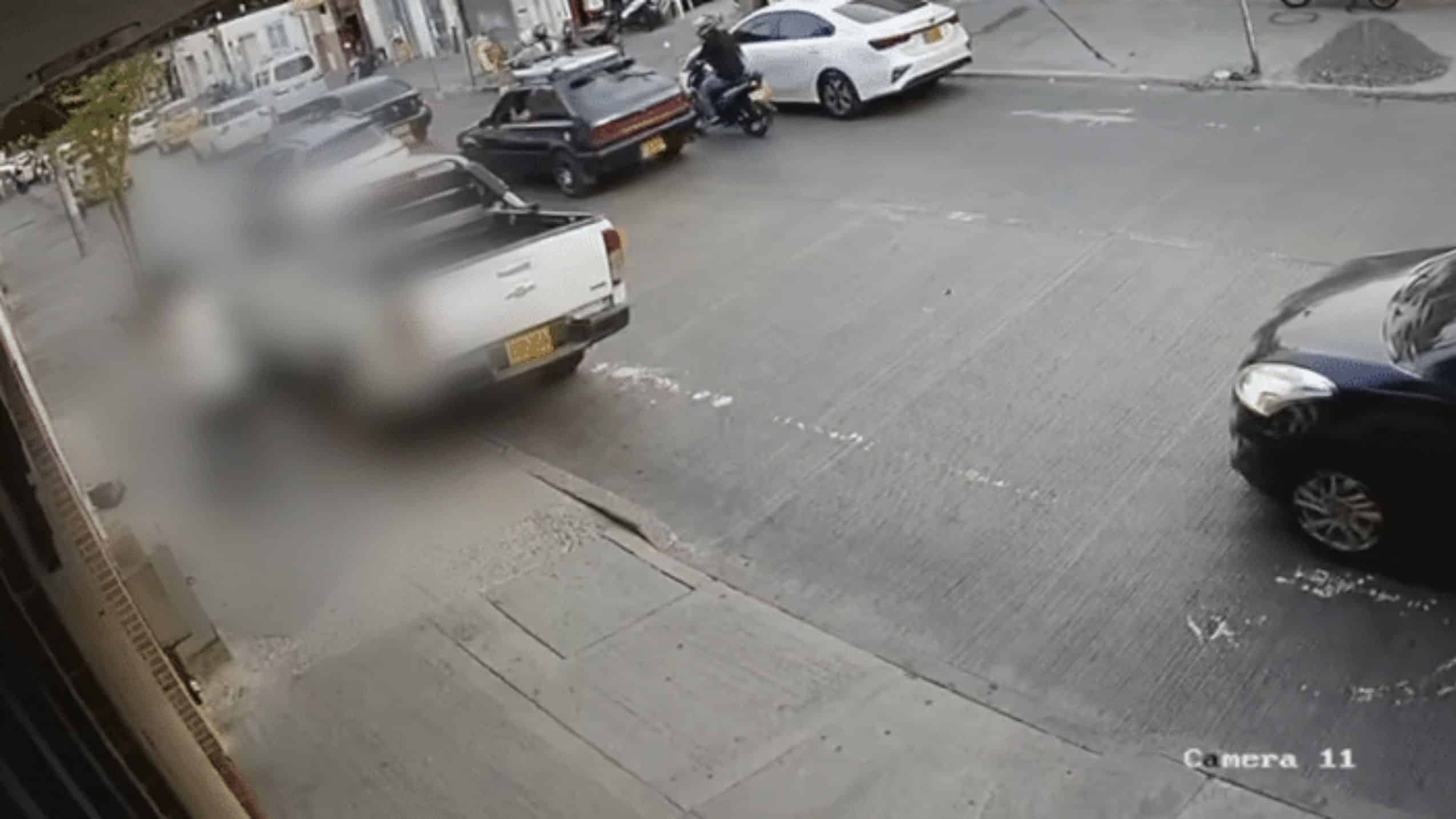 Presunto sicario huyó en motocicleta tras atentado a comerciante en Cali