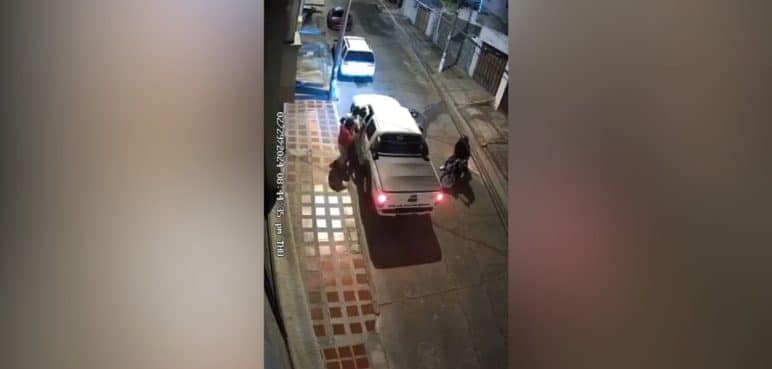 Video: Reportan hurto de vehículo en el barrio Miraflores de Cali