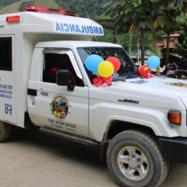 Entrega de ambulancia genera polémica por presencia de disidencias de las FARC