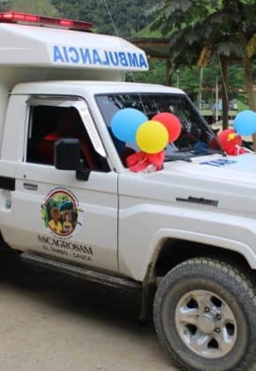 Entrega de ambulancia genera polémica por presencia de disidencias de las FARC