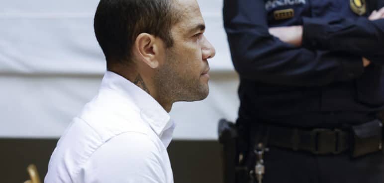 Audiencia de Barcelona deja en libertad a Dani Alves bajo fianza millonaria