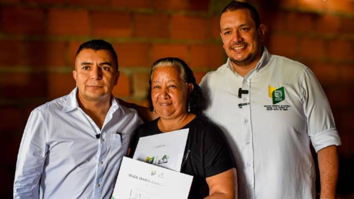 Más 20 familias de Yumbo, Valle, recibieron título de su predio