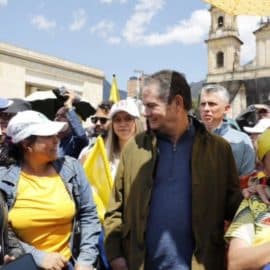 Vargas Lleras y Paloma Valencia protagonistas en la marcha de la oposición
