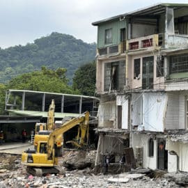 Taiwán mantiene búsqueda de más de 600 personas desaparecidas tras terremoto