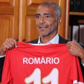 De vuelta al fútbol profesional: Romário regresa a la grama en Brasil