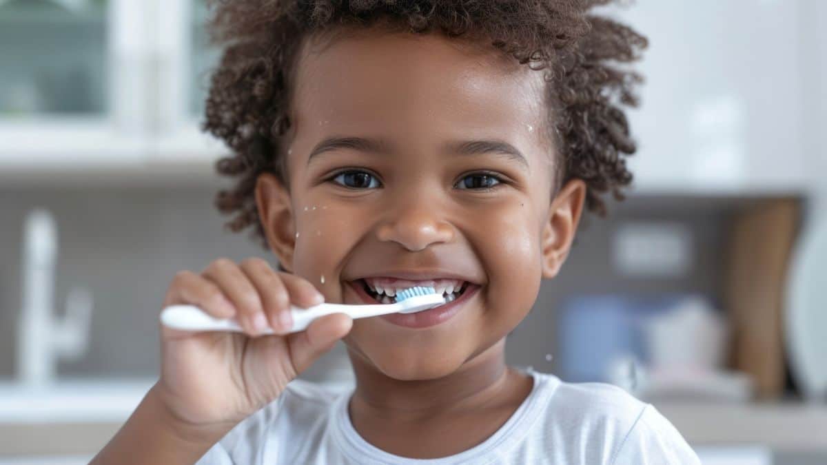 "¿A qué edad es normal que a los niños se les comience a caer los dientes?"