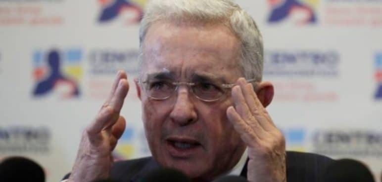 Nueva reforma a la salud: Uribe arremetió contra pacto entre el Gobierno y las EPS