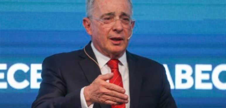 Uribe cuestionó la reforma pensional del Gobierno ¿Qué dijo el expresidente?