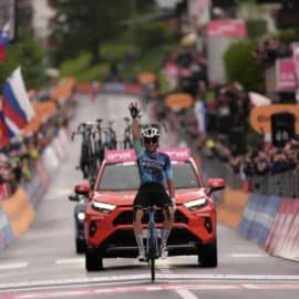 Giro de Italia 2024: Una fuga contundente coronó la etapa 19