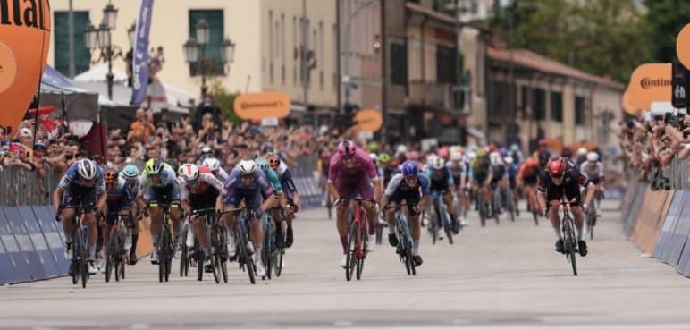 Giro de Italia 2024: El belga Tim Merlier ganó la etapa 18