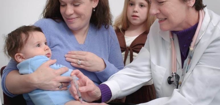 Estas son las vacunas que debería tener su bebé a los cuatro meses