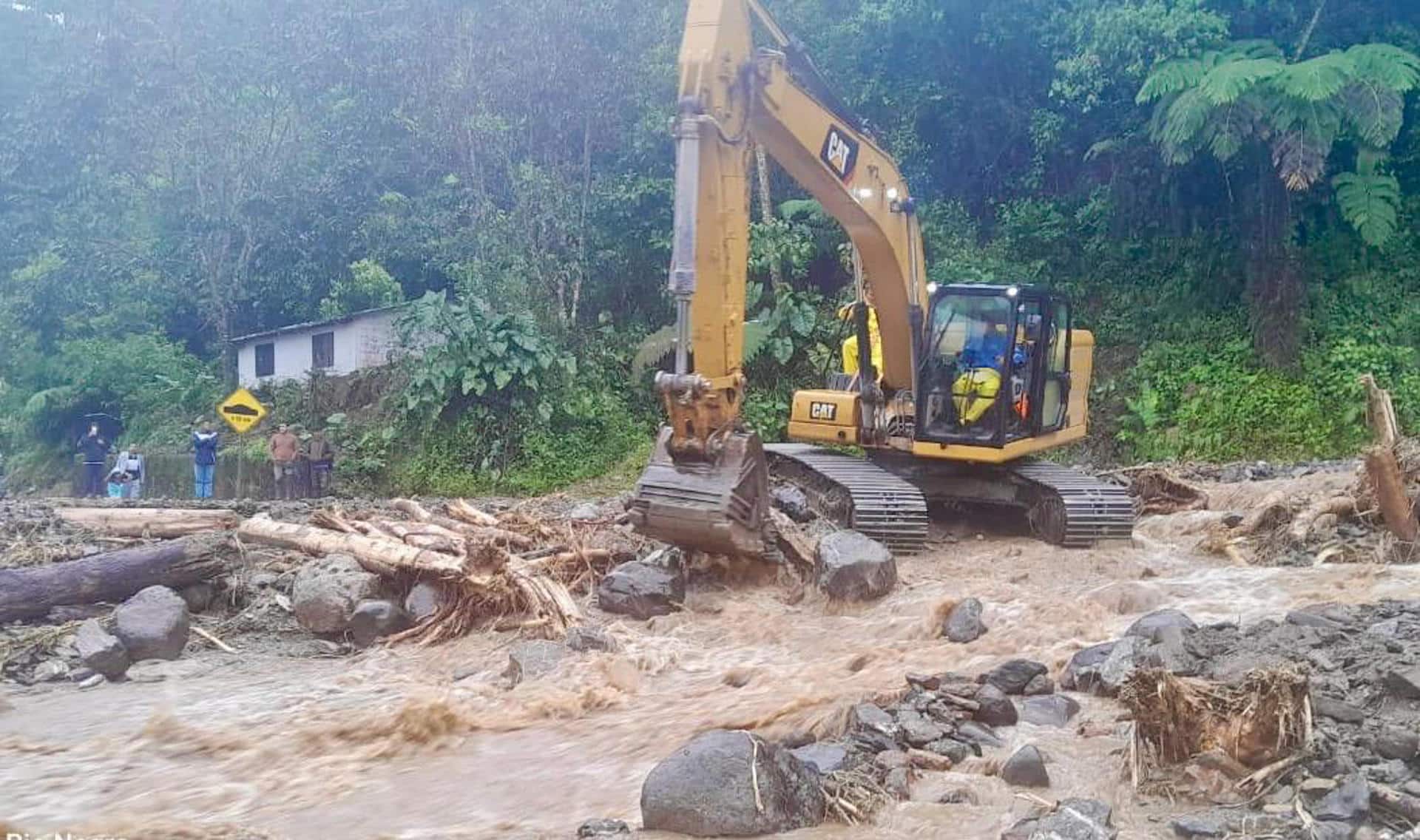 Asciende a siete el número de fallecidos por deslizamiento de tierra en Ecuador