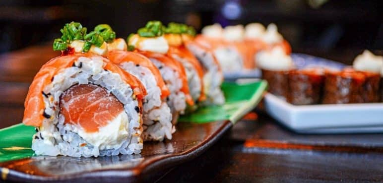 ¡Con tan solo .000 puede disfrutar de un delicioso rollo de sushi! Conozca dónde