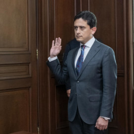 Petro posesionó a Luis Carlos Reyes ('Mr. Taxes') como nuevo ministro de Comercio