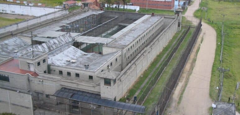 Atención: Autoridades confirman la fuga de dos presos de la cárcel La Picota