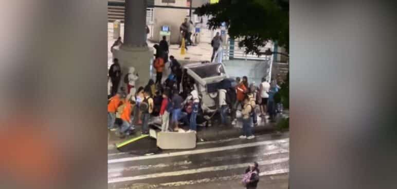 Emergencia en Medellín: Se desplomó una cabina del Metrocable; hay alrededor de nueve heridos