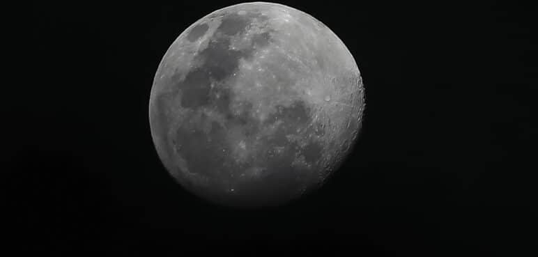 Descubren conducto subterráneo en la luna: Un refugio potencial para futuras misiones