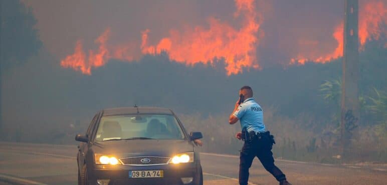 Peligro máximo de incendio en las zonas de Portugal fronterizas con España