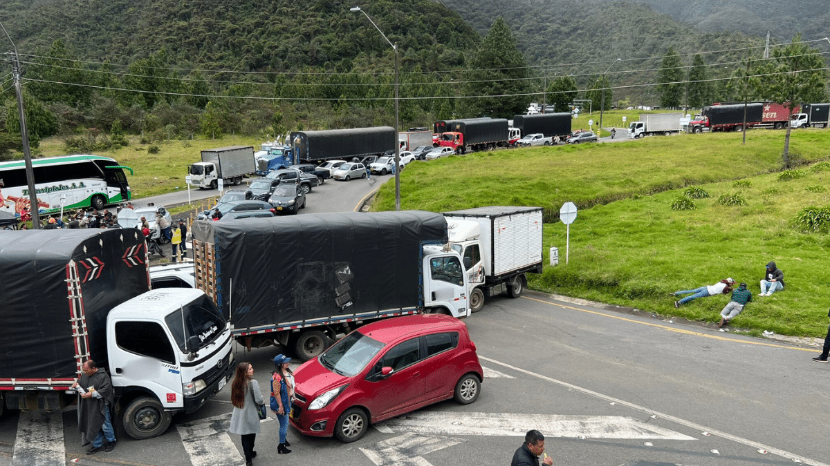 Cerca de 1.600 personas en Cali no han podido viajar a Nariño por bloqueos en la vía Panamericana