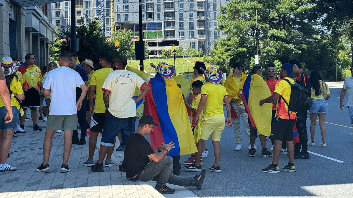 Video: Cientos de colombianos se unen a esta hora para apoyar a la Selección, en Charlotte