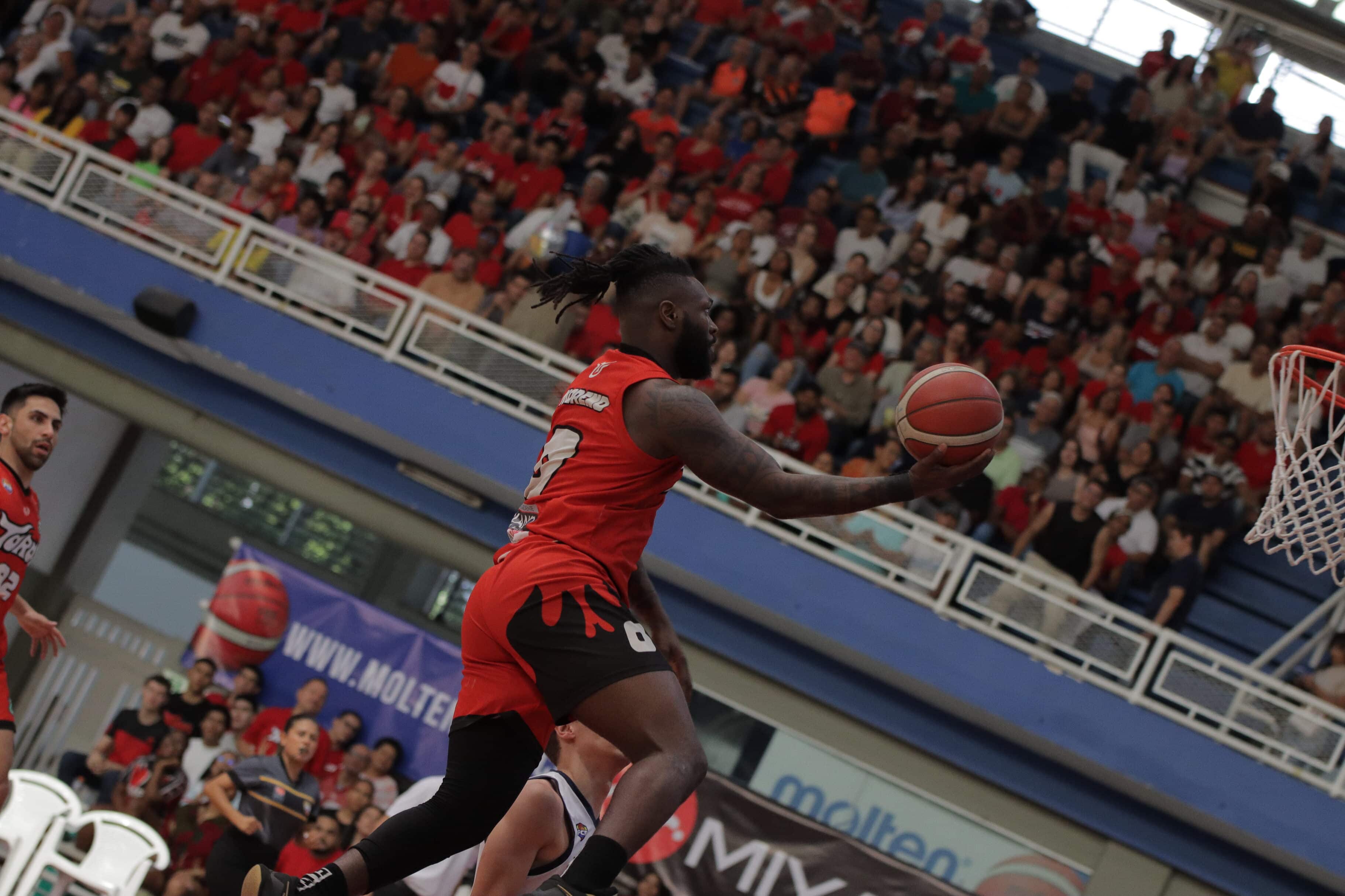 Tercer juego de final: Toros y Titanes en la Liga Colombiana de Baloncesto