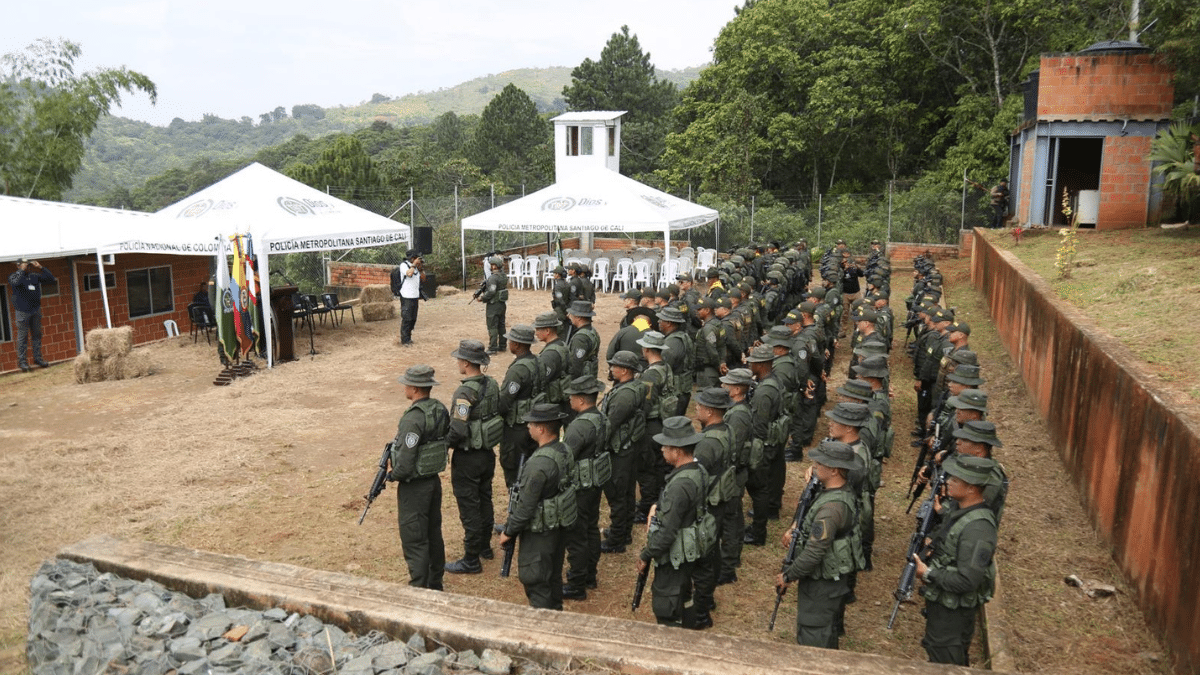 Llegaron los primeros 100 policías de los 4.000 que ayudarán a blindar la COP16 en Cali