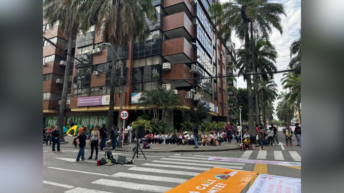 Protesta de la Minga Sin Techo por la falta de programas de vivienda