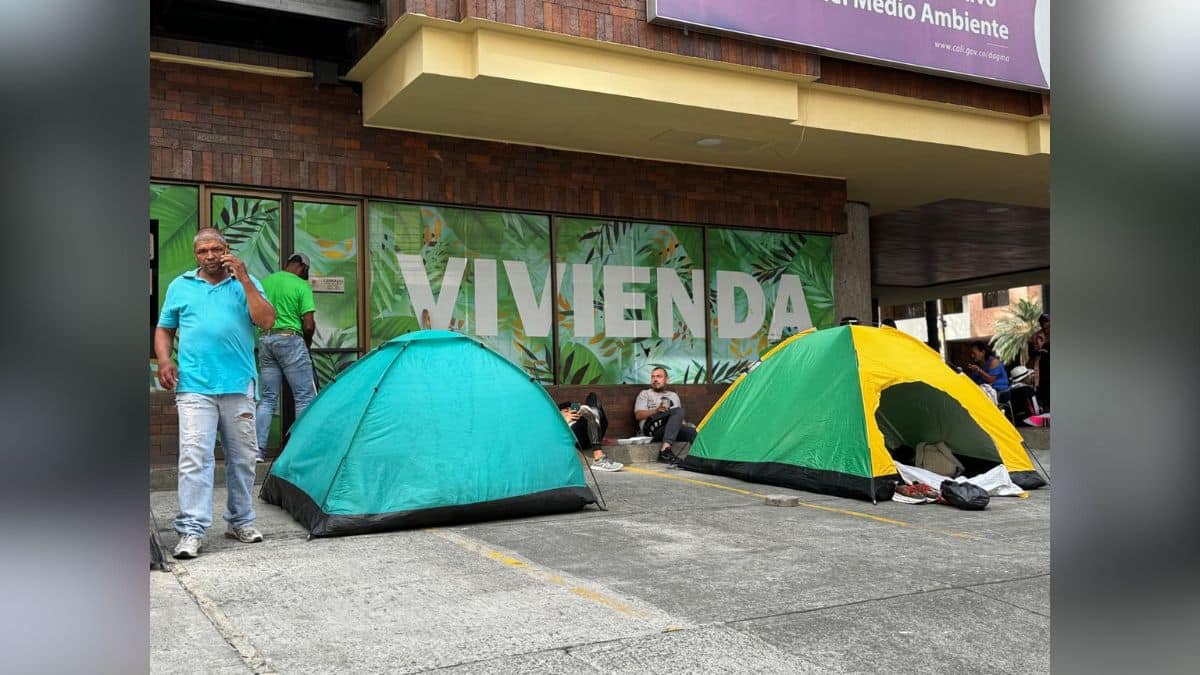 Protesta de la Minga Sin Techo por la falta de programas de vivienda