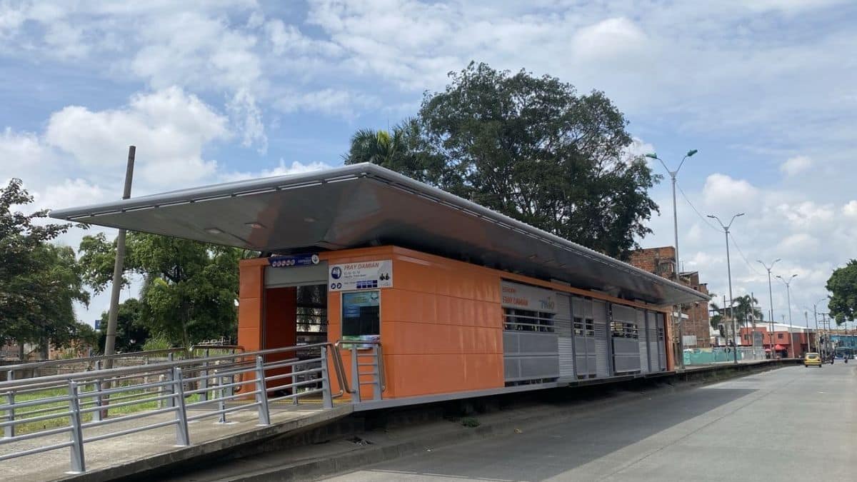 La estación Fray Damián está operando nuevamente ¿A qué rutas podrá acceder?