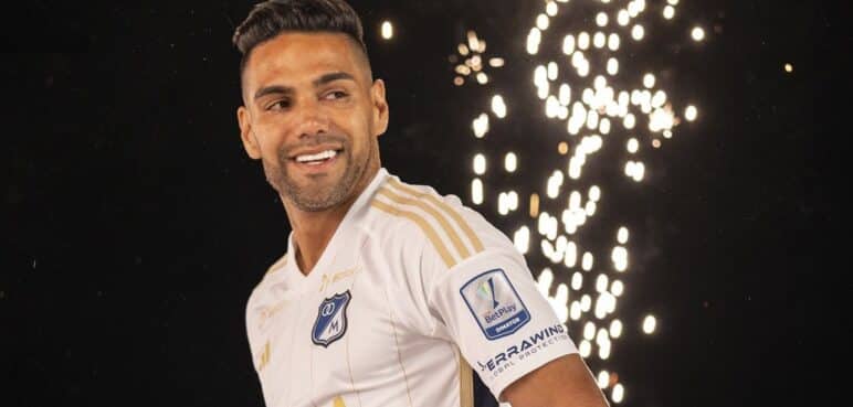 ¡Falcao puso la noche azul y blanca! Así fue su presentación en el Campín