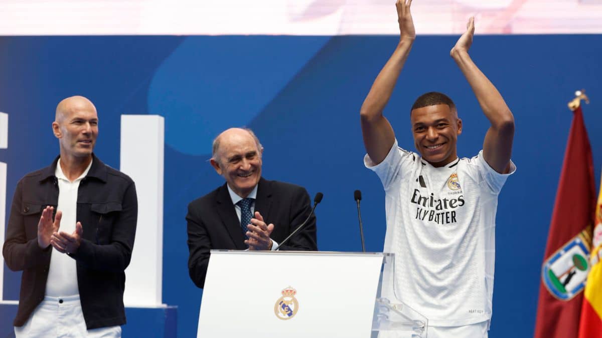 presentación Mbappé (4)