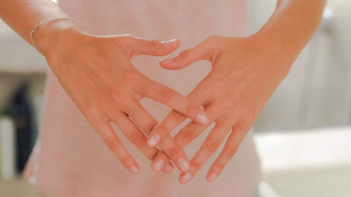 ¿Por qué se ponen amarillas las uñas? Estas son algunas de las razones