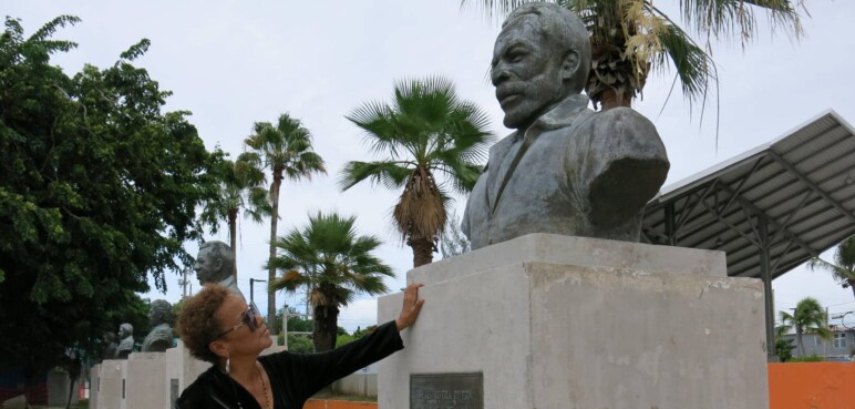 La salsera Chocó Orta se convierte en la primera mujer en tener una escultura