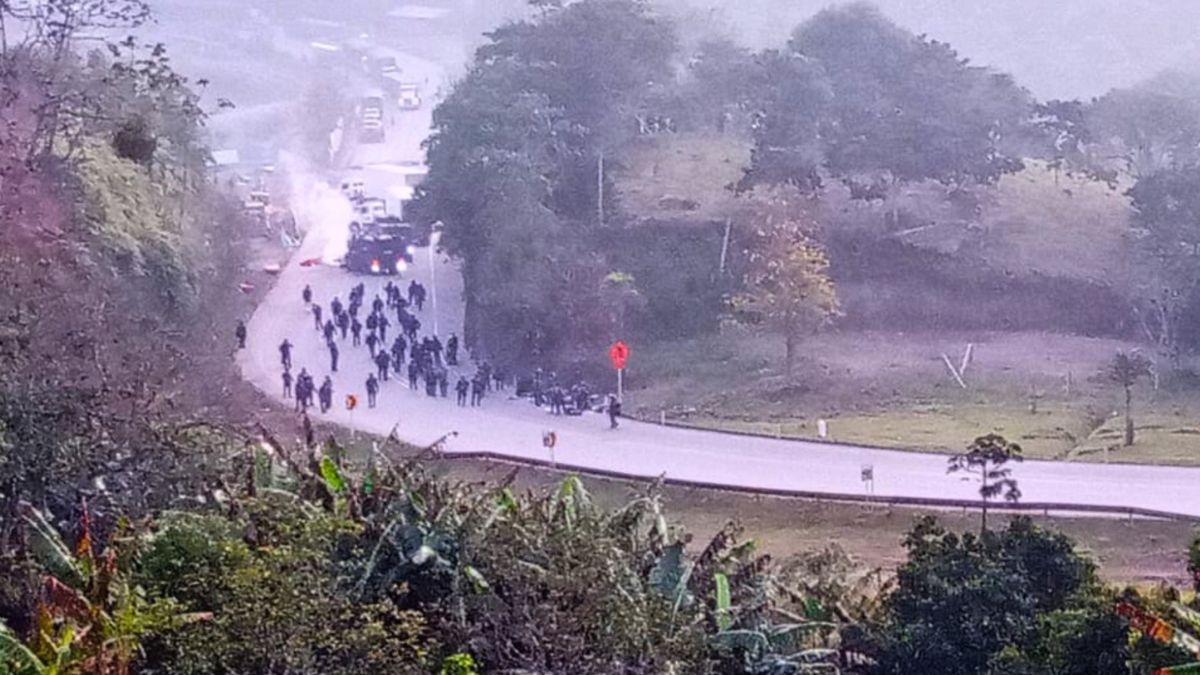 Autoridades realizan operativo para levantar bloqueo en la Vía Panamericana