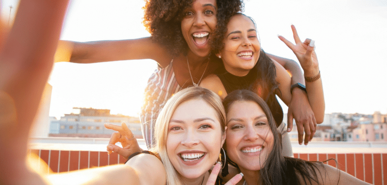 ¡Más que una sonrisa! Celebra hoy el día mundial de la alegría 