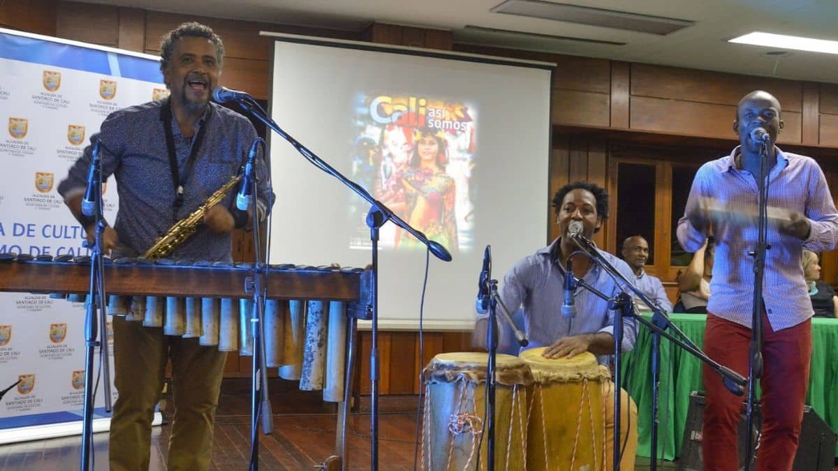 Hugo Candelario, artista guapireño que conecta su herencia ancestral a través de melodías